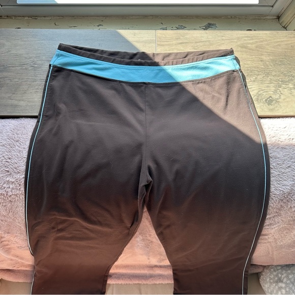 Tuff Athletics Flared Pants - Picture 4 of 4